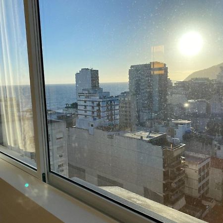 Duas suítes na segunda quadra da praia Rio de Janeiro Exterior foto