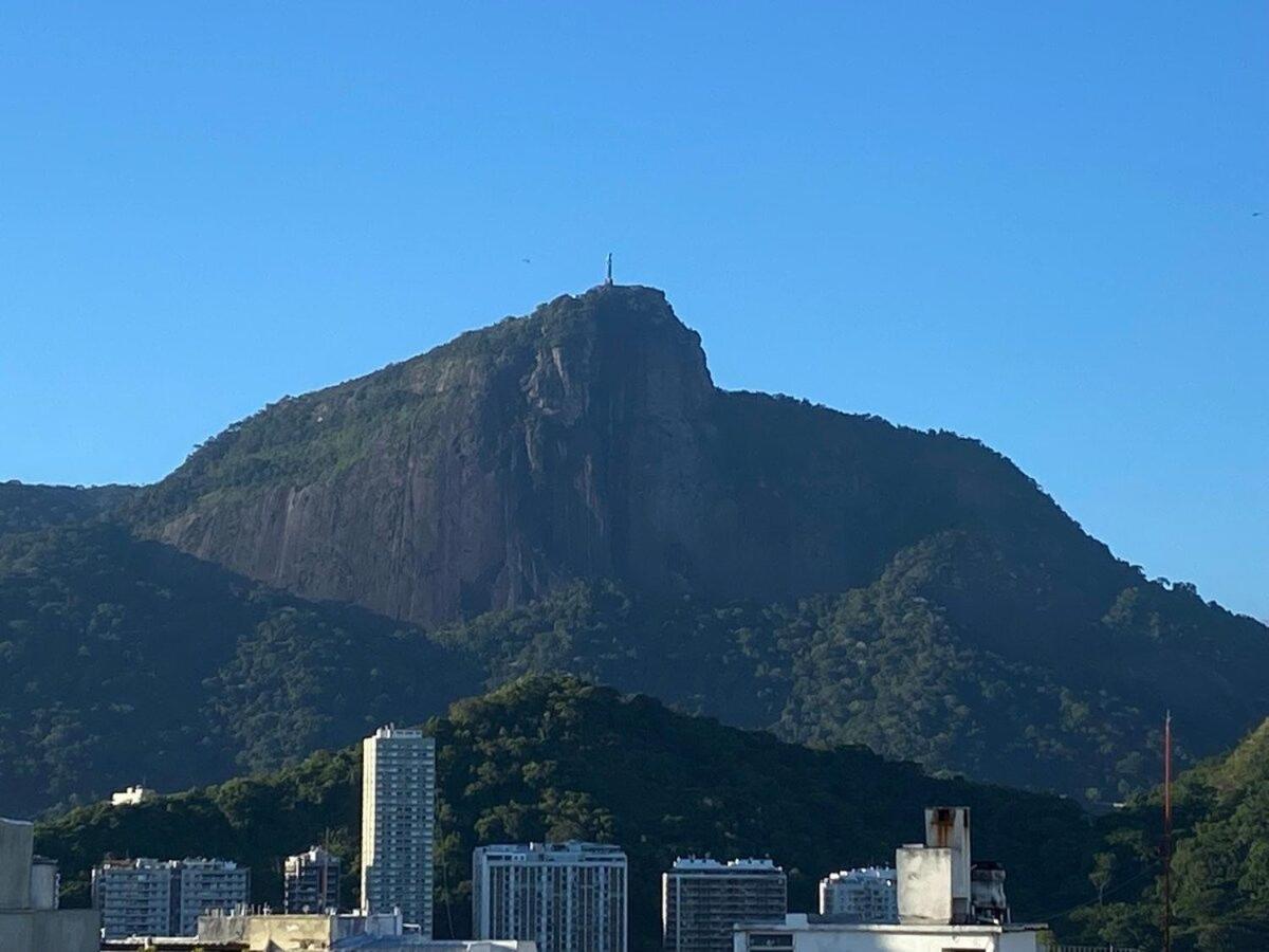 Duas suítes na segunda quadra da praia Rio de Janeiro Exterior foto