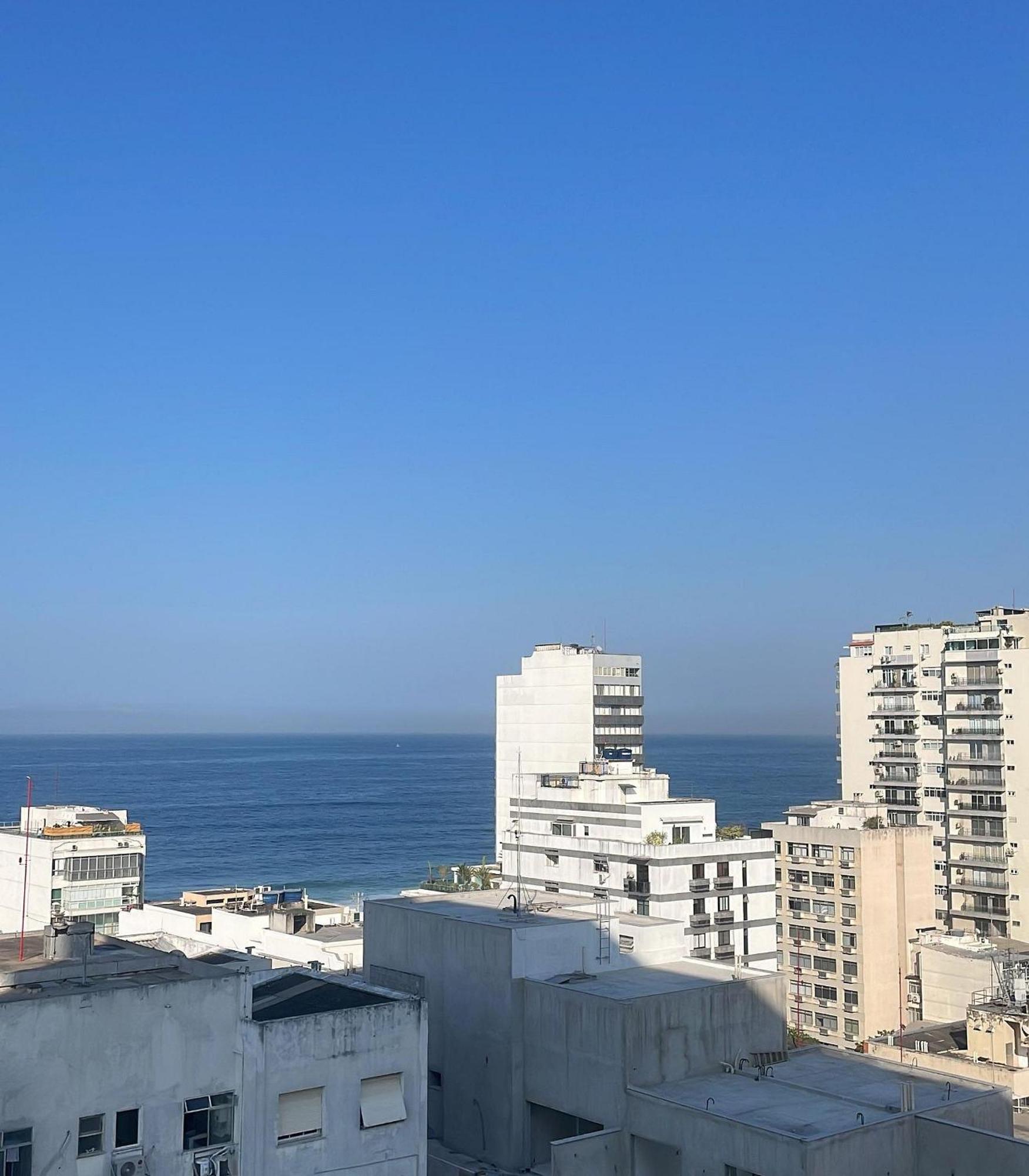 Duas suítes na segunda quadra da praia Rio de Janeiro Exterior foto